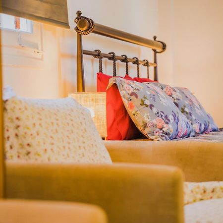 Green Apartment Ground Floor Feel Like Home Properties Saronida 外观 照片